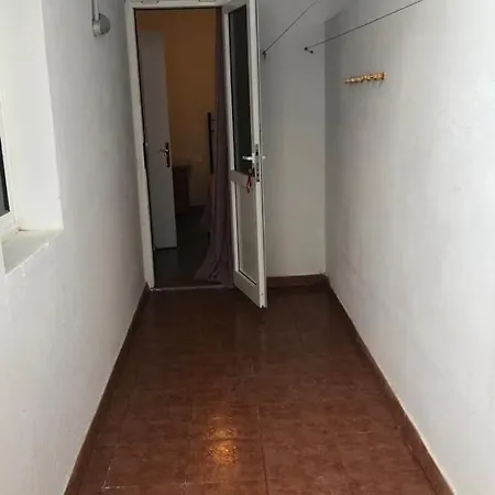 Vivienda Vacacional A 5min De Playa. Solo Agosto
